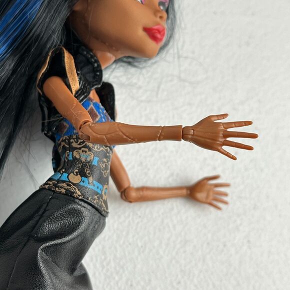 Monster High Dead Tired – Robecca Steam (Mattel, 2012–2013  Monster High Dead Tired Robecca Steam Between Classes Outfit Mattel 2013